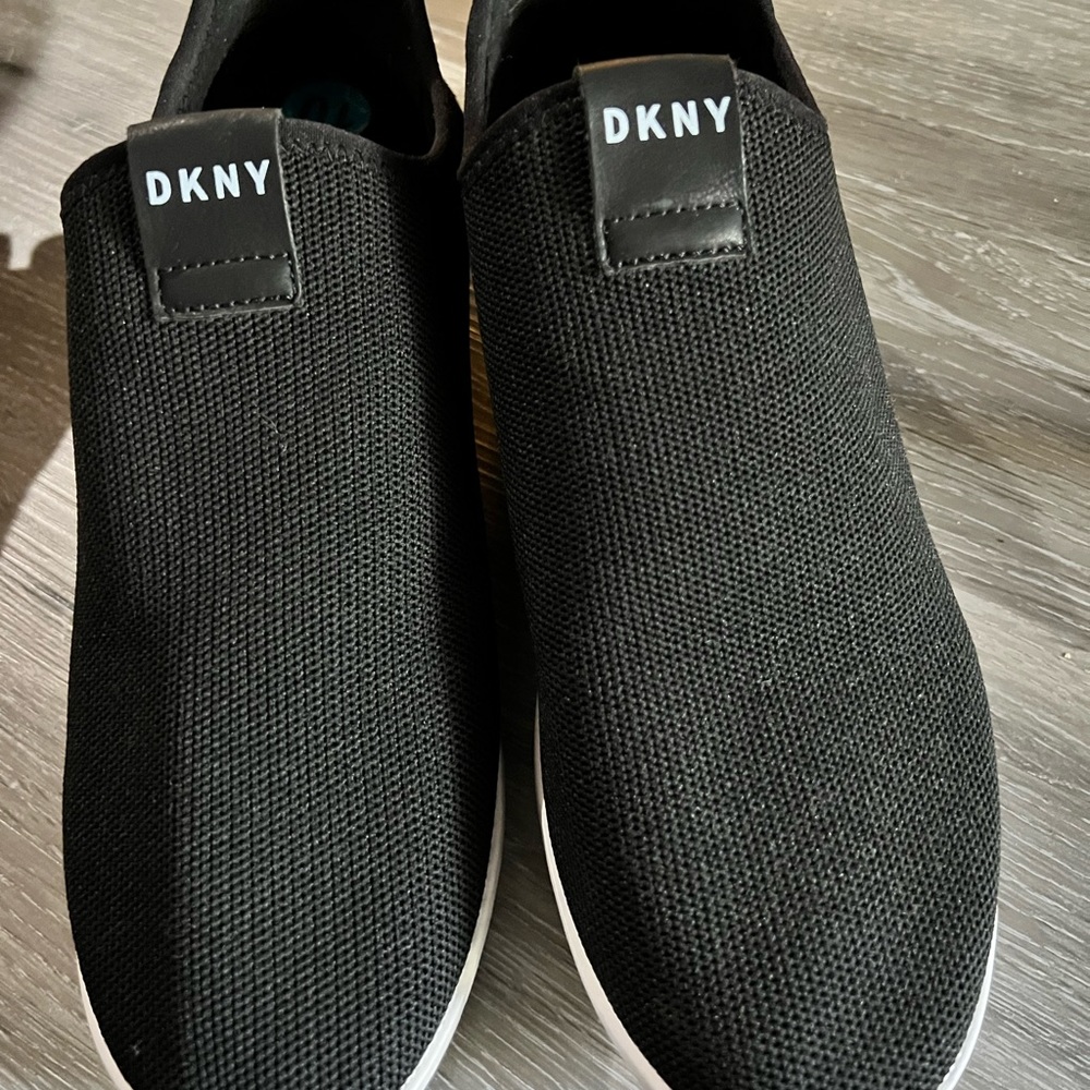 DKNY slip on wedge black size 10 worn 2 time